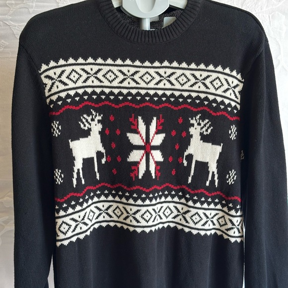 Dockers Black and White Festive Sweater,Reindeer design,Christmas,Holiday - Picture 8 of 10